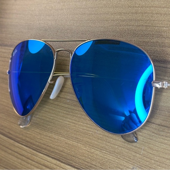 Ray Ban Aviator sunglasses - Picture 4 of 5